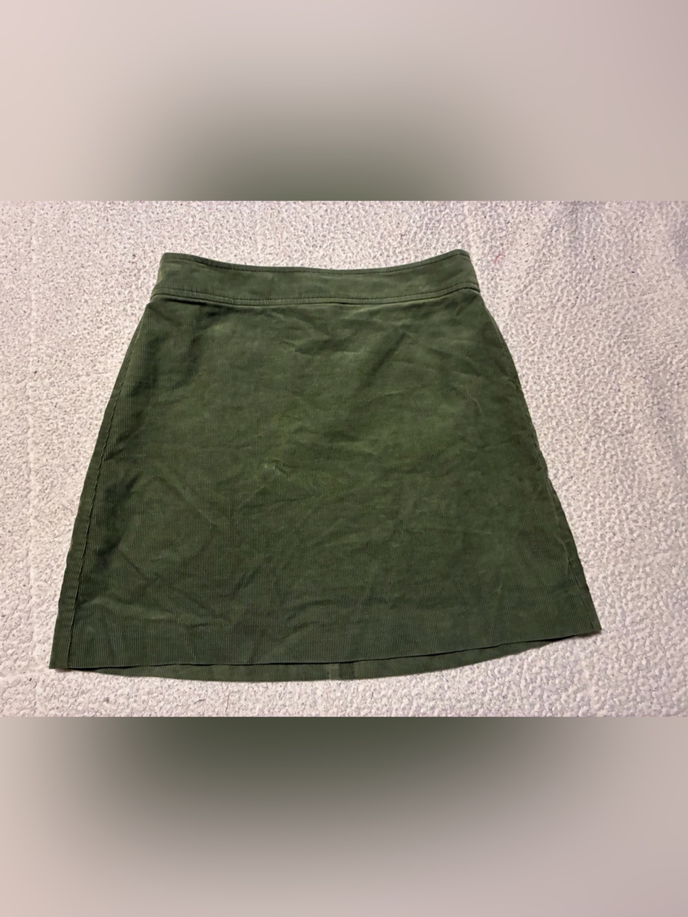 J. Crew  Green A-Line Skirt, corduroy, 99% cotton, size 4, cute and comfy